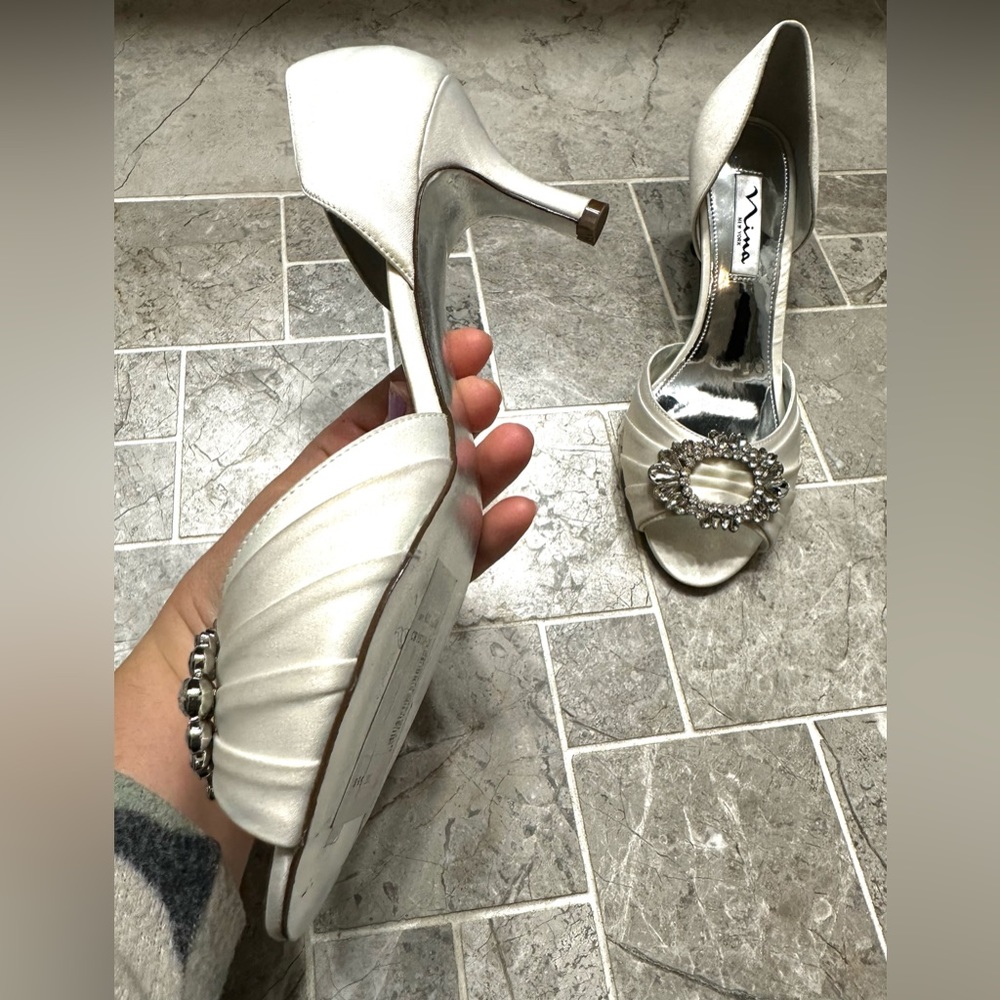 NWT Nina Ivory Classic Formal Stunner Sparkly Toe Peep Heels Sexy Chic 7 - Picture 7 of 15